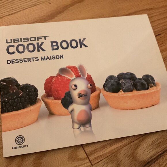 UBISOFT - Rabbids Cocktail & Cookbook Recipies book - French & English - Picture 2 of 8